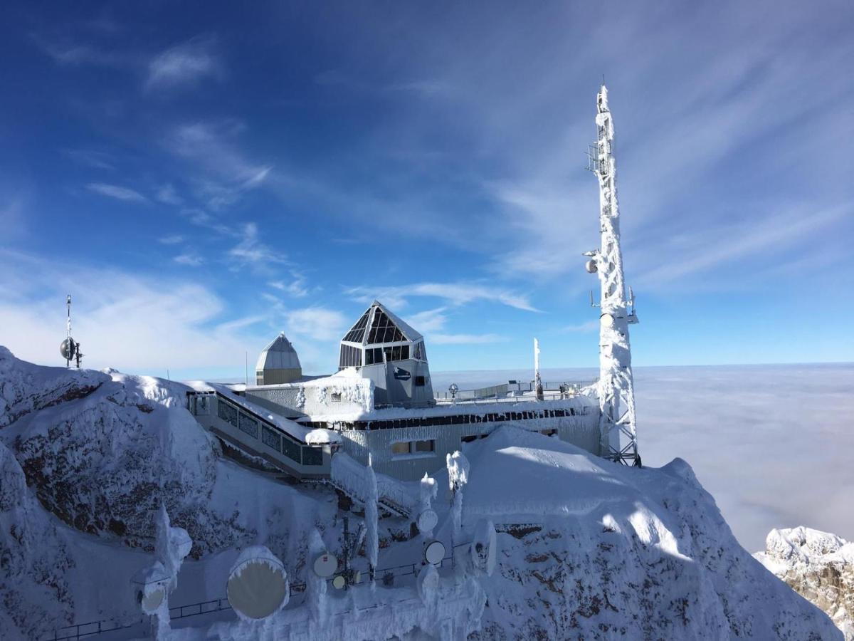 The Alpine Ridge Apartment ガルミッシュ・パルテンキルヒェン エクステリア 写真